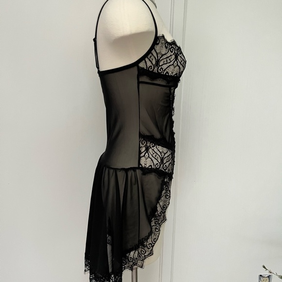 SOLD - Picture 4 of 4